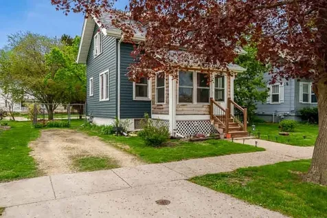 541 Roscoe Avenue South Beloit IL 61080