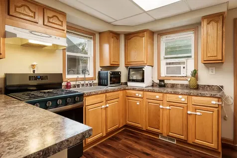 541 Roscoe Avenue South Beloit IL 61080