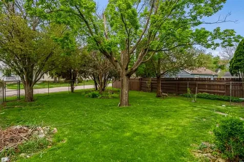 541 Roscoe Avenue South Beloit IL 61080