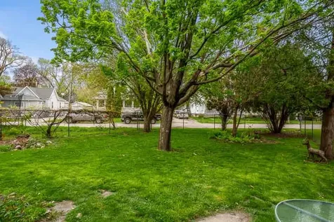541 Roscoe Avenue South Beloit IL 61080