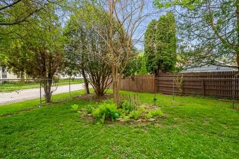 541 Roscoe Avenue South Beloit IL 61080