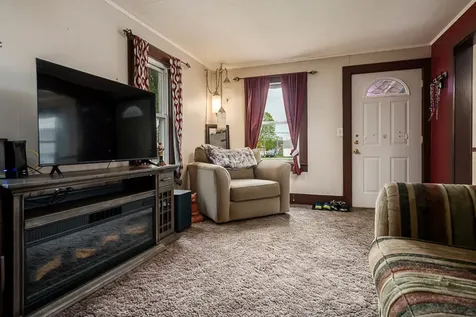 541 Roscoe Avenue South Beloit IL 61080