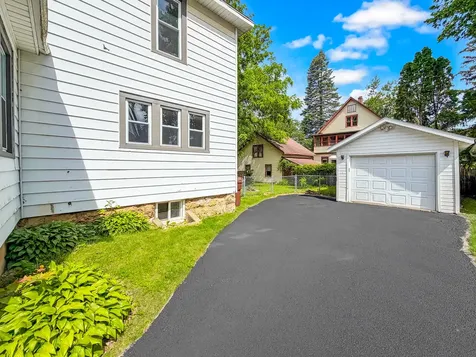 116 East Fuller Street Freeport IL 61032