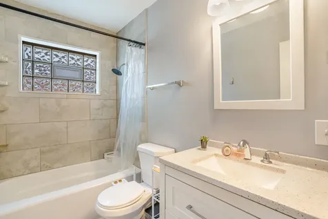 129 Rice Avenue Bellwood IL 60104