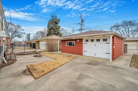 129 Rice Avenue Bellwood IL 60104