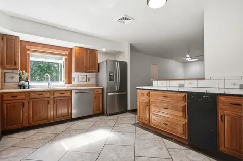 611 Delmar Drive Champaign IL 61822
