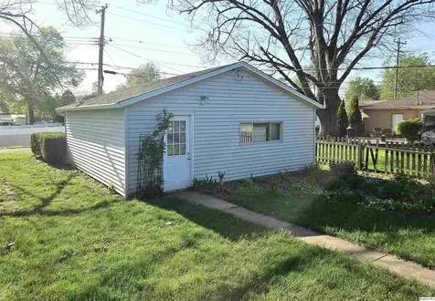 1212 South 22nd Street Quincy IL 62301