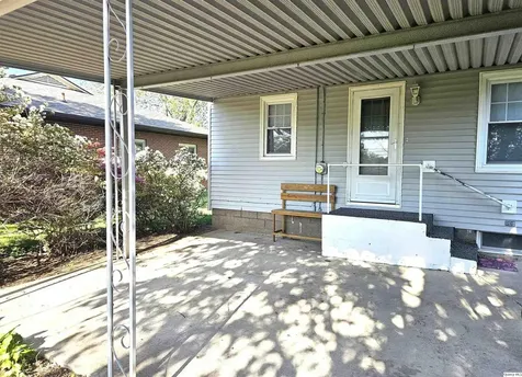 1212 South 22nd Street Quincy IL 62301