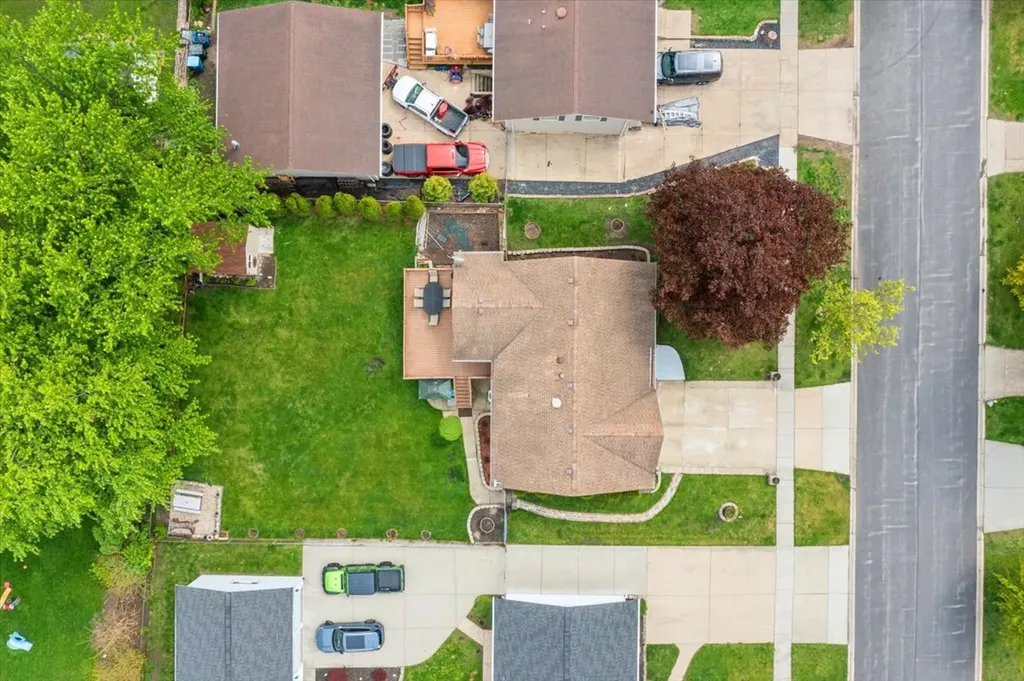 937 Cornell Lane Schaumburg IL 60193