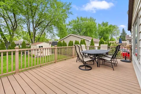 937 Cornell Lane Schaumburg IL 60193