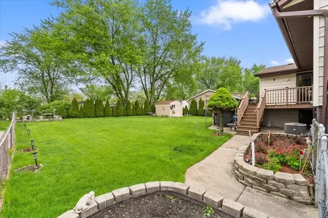 937 Cornell Lane Schaumburg IL 60193