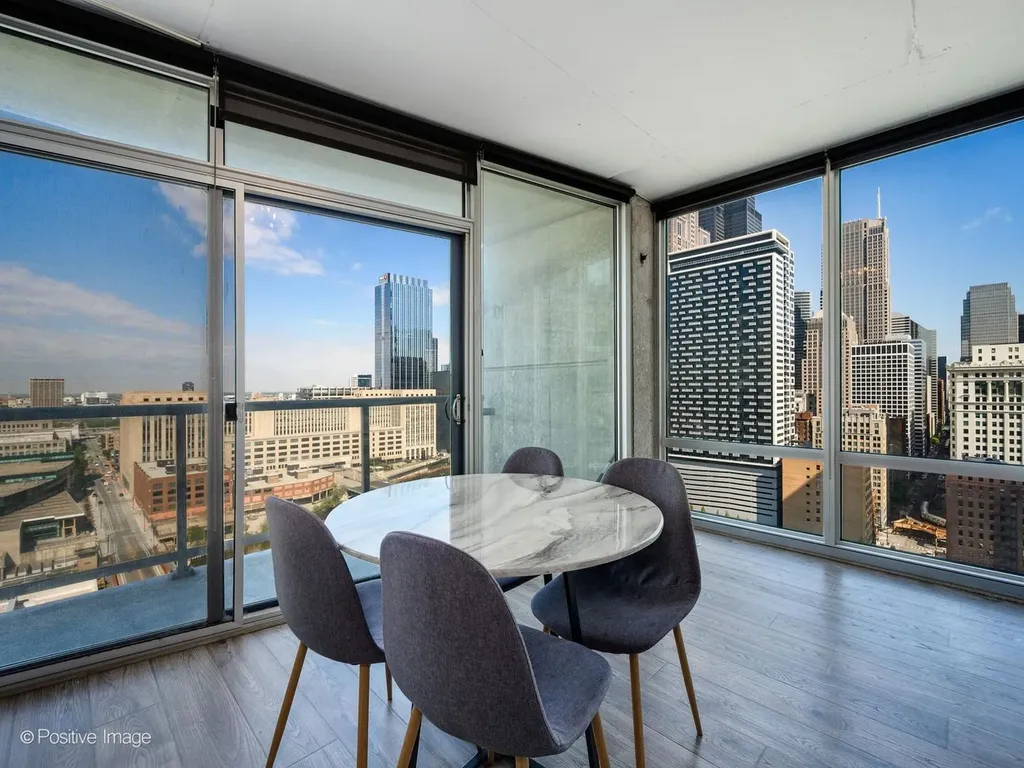 611 South Wells Street Chicago IL 60607