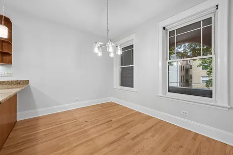 1521 West Sunnyside Avenue Chicago IL 60640