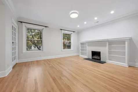 1521 West Sunnyside Avenue Chicago IL 60640