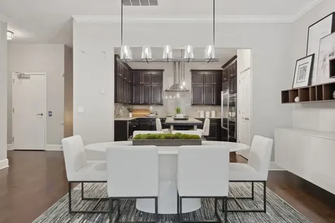 409 East Benton Place Chicago IL 60601