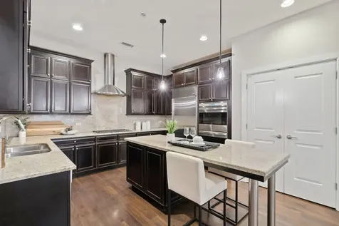 409 East Benton Place Chicago IL 60601