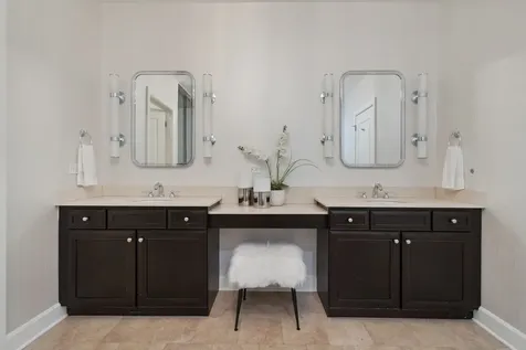 409 East Benton Place Chicago IL 60601
