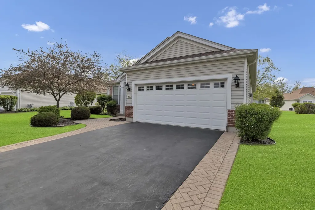11667 Stonewater Crossing Huntley IL 60142