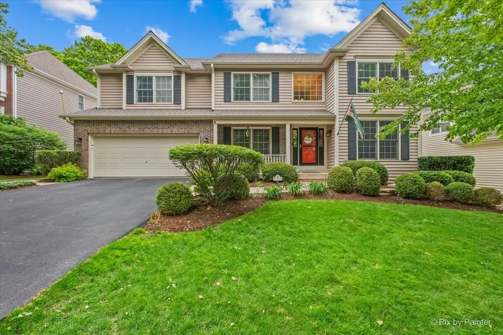 1702 King Richard Circle St. Charles IL 60174