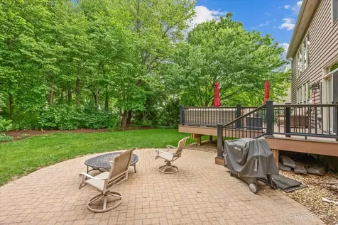 1702 King Richard Circle St. Charles IL 60174
