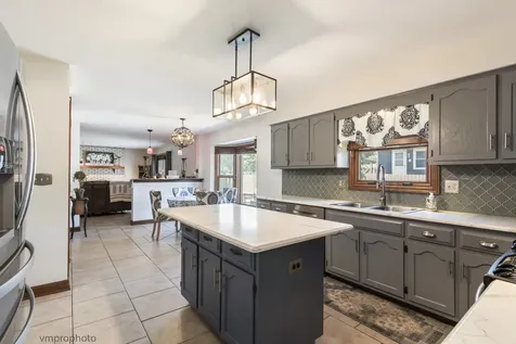 3780 Anjou Lane Hoffman Estates IL 60192