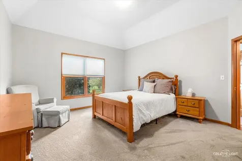 574 Sudbury Circle Oswego IL 60543