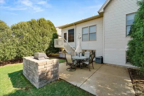 574 Sudbury Circle Oswego IL 60543