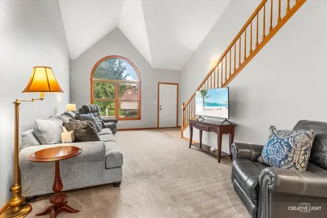 574 Sudbury Circle Oswego IL 60543
