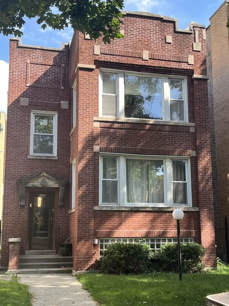 8019 South Vernon Avenue Chicago IL 60619