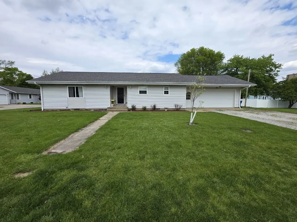 200 West South Street Flanagan IL 61740