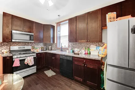 1440 East 76th Street Chicago IL 60619