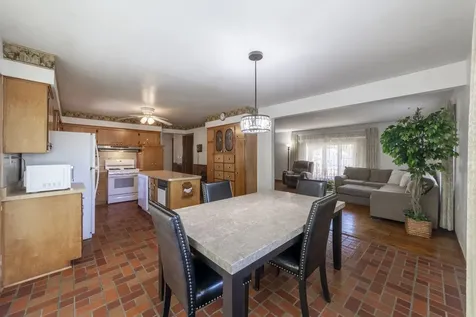 14 North Wabash Avenue Glenwood IL 60425