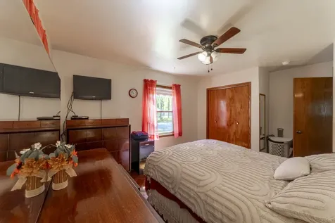 14 North Wabash Avenue Glenwood IL 60425