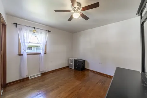 14 North Wabash Avenue Glenwood IL 60425