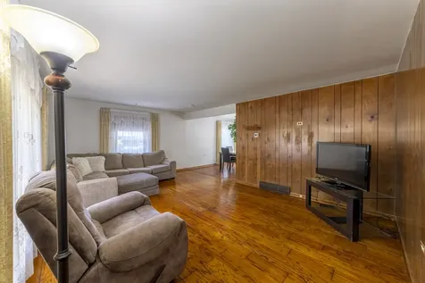 14 North Wabash Avenue Glenwood IL 60425