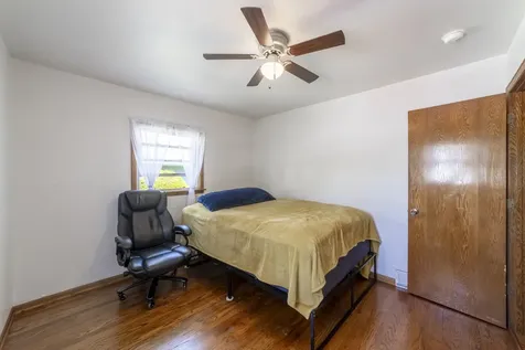 14 North Wabash Avenue Glenwood IL 60425