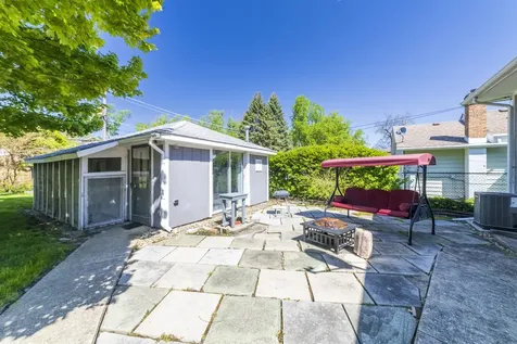 14 North Wabash Avenue Glenwood IL 60425