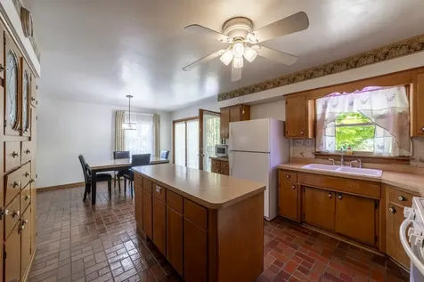 14 North Wabash Avenue Glenwood IL 60425
