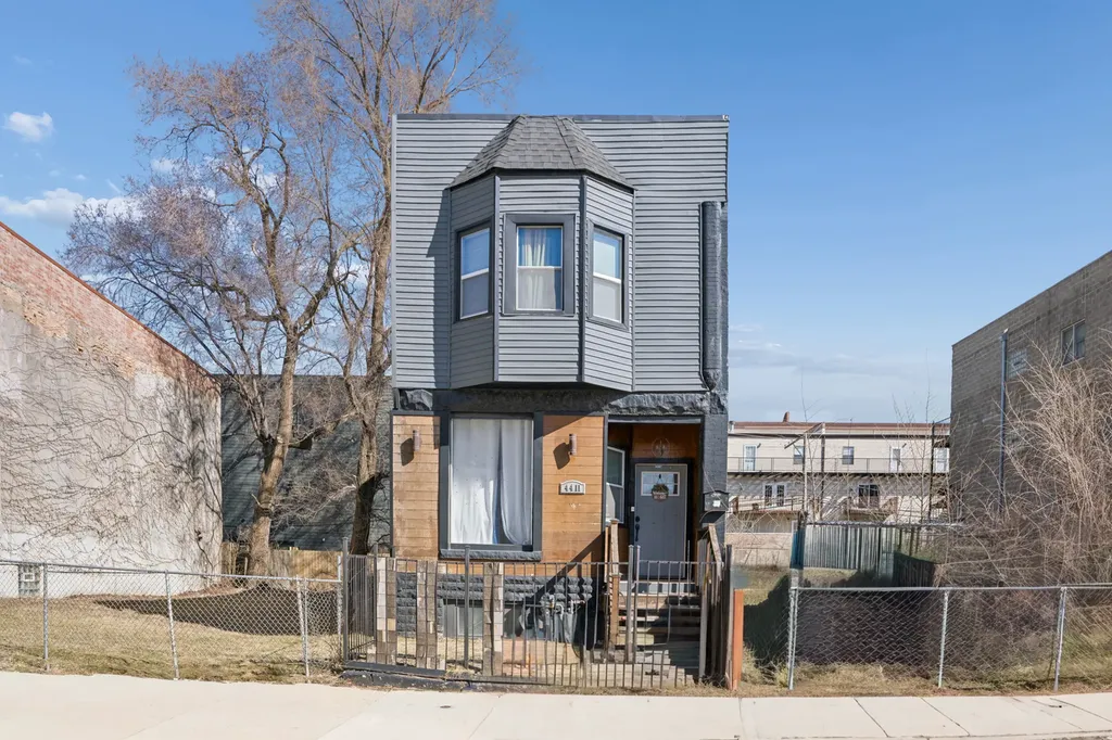 4411 South Calumet Avenue Chicago IL 60653