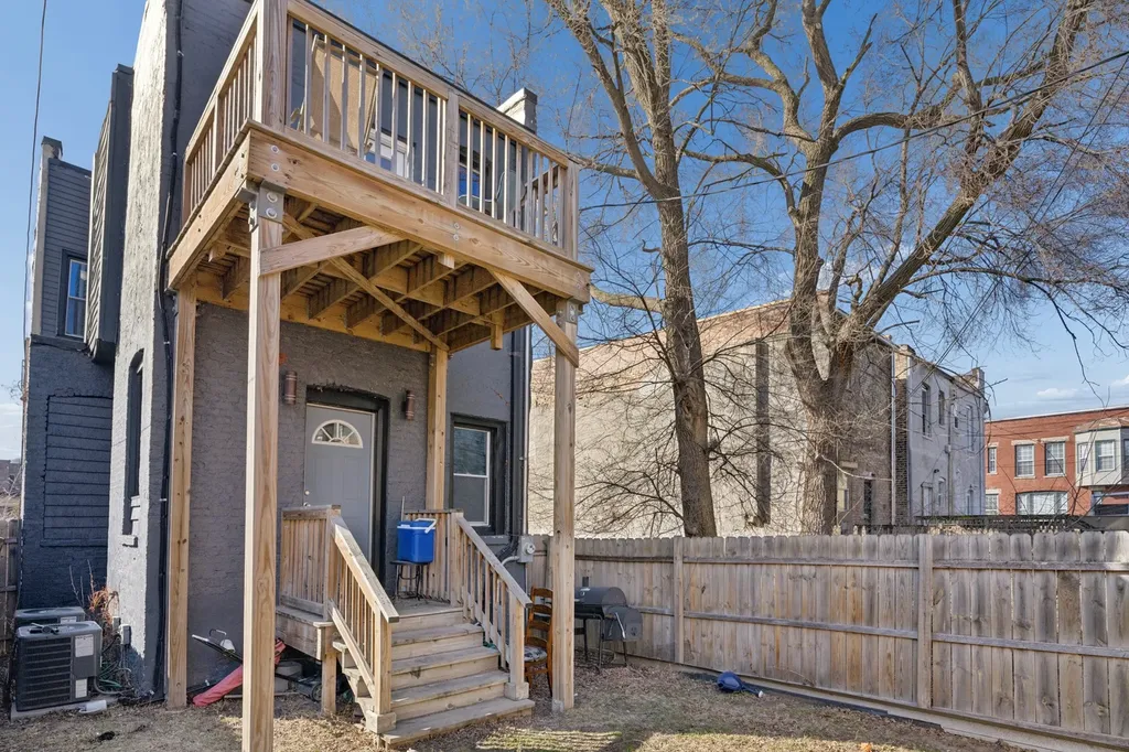 4411 South Calumet Avenue Chicago IL 60653