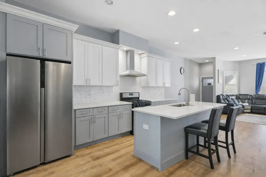 4411 South Calumet Avenue Chicago IL 60653