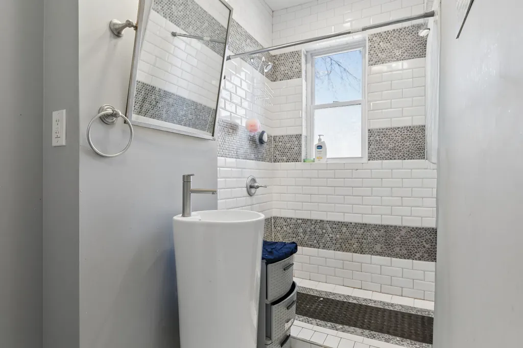 4411 South Calumet Avenue Chicago IL 60653