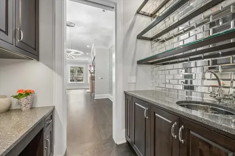 458 West Deming Place Chicago IL 60614