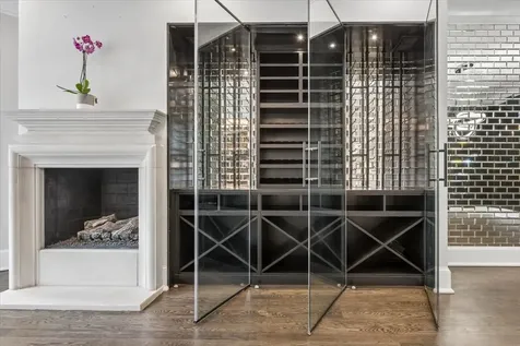 458 West Deming Place Chicago IL 60614