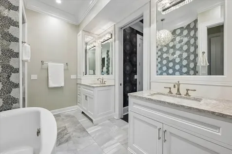 458 West Deming Place Chicago IL 60614