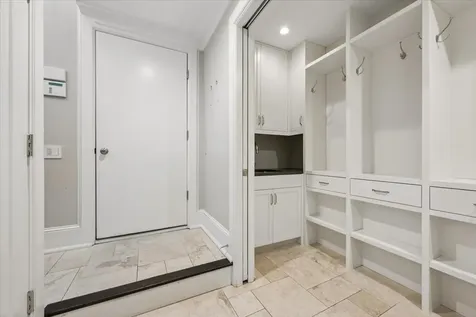458 West Deming Place Chicago IL 60614