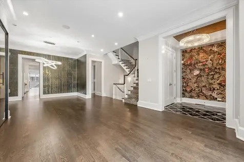 458 West Deming Place Chicago IL 60614