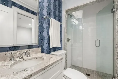 458 West Deming Place Chicago IL 60614
