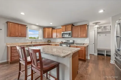 852 Wildwood Drive Pingree Grove IL 60140