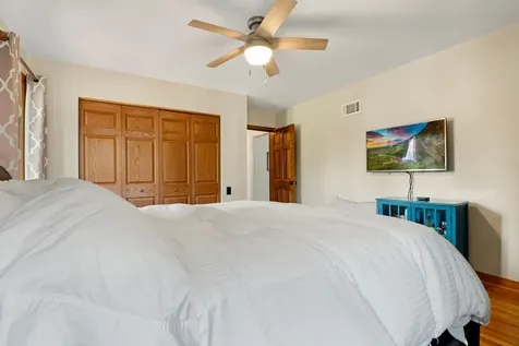 15715 Lavergne Avenue Oak Forest IL 60452